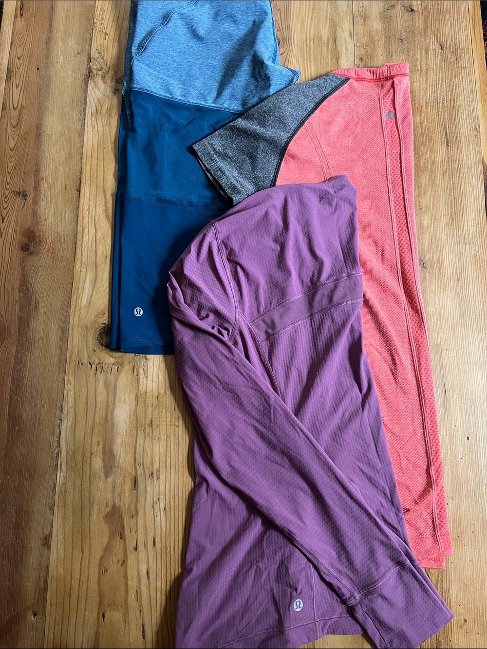 Set/3 LULULEMON 10 Swiftly Tee, Long Sleeve Tee & Leggings